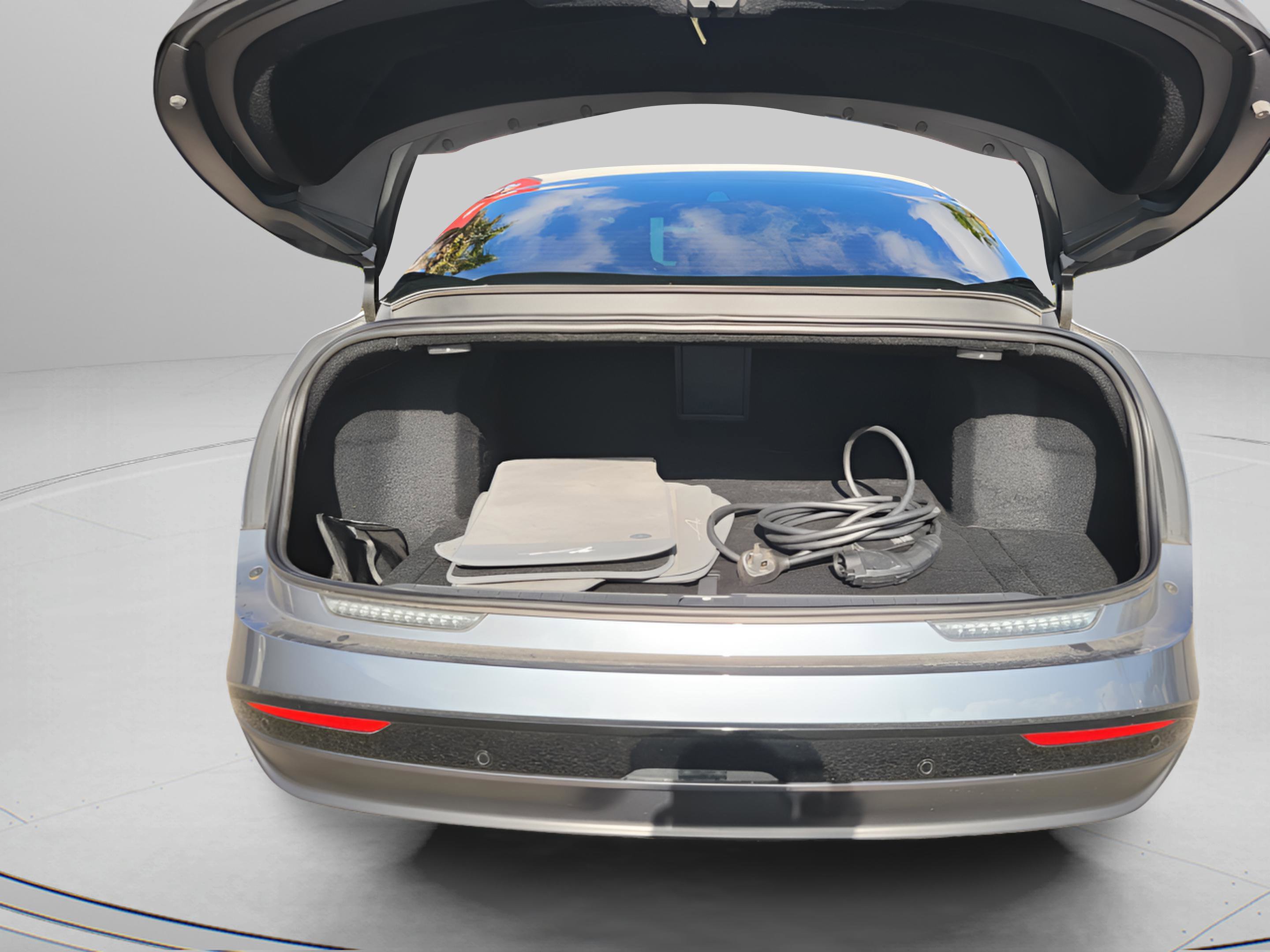 Used 2025 Lucid Air Pure image 21