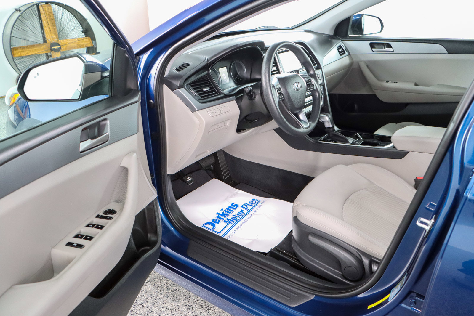 Used 2018 Hyundai Sonata ECO image 3