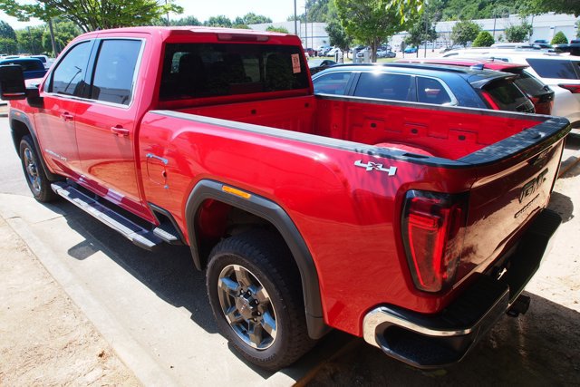 Used 2025 GMC Sierra 2500 SLE w/ Preferred Package AWD/4WD image 5