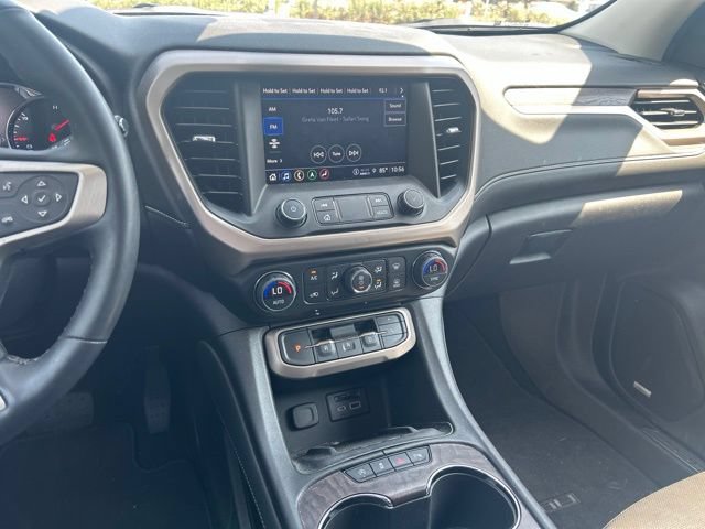 Used 2023 GMC Acadia Denali w/ Denali Technology Package AWD/4WD image 15