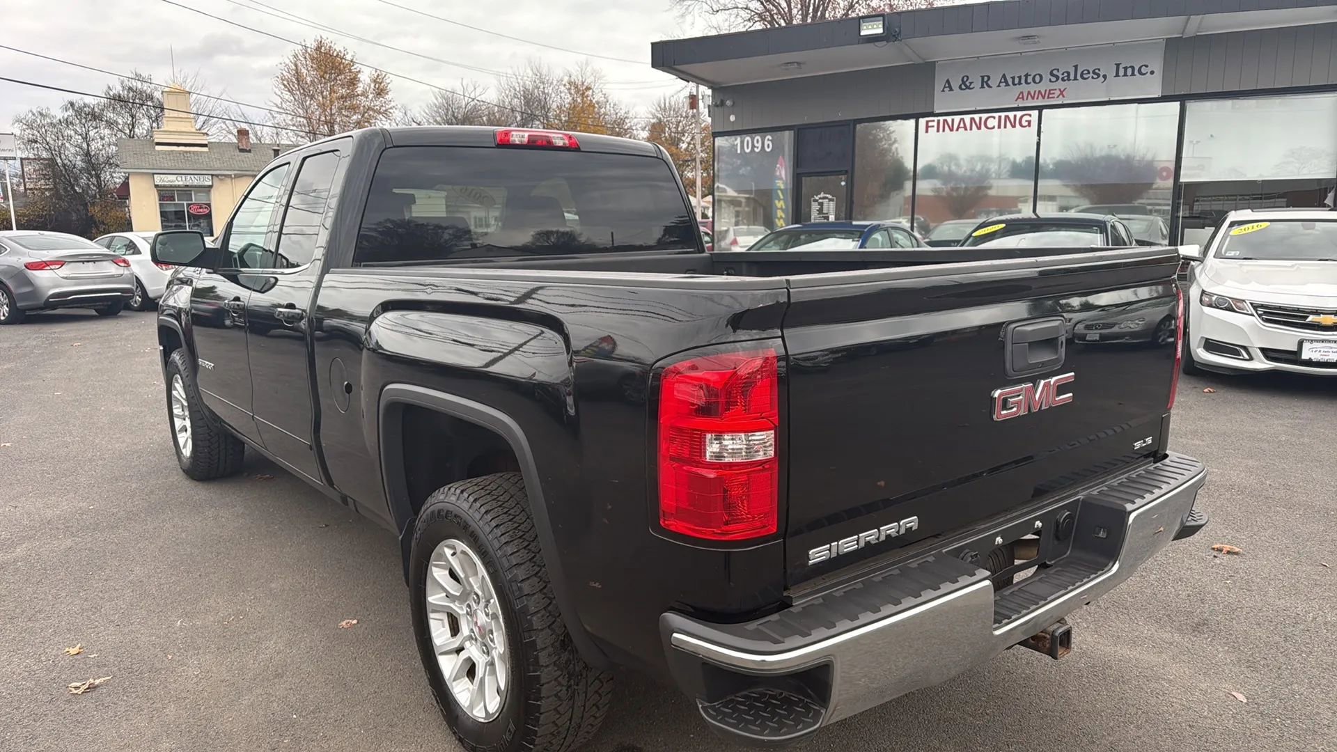 Used 2016 GMC Sierra 1500 SLE w/ SLE Value Package image 5