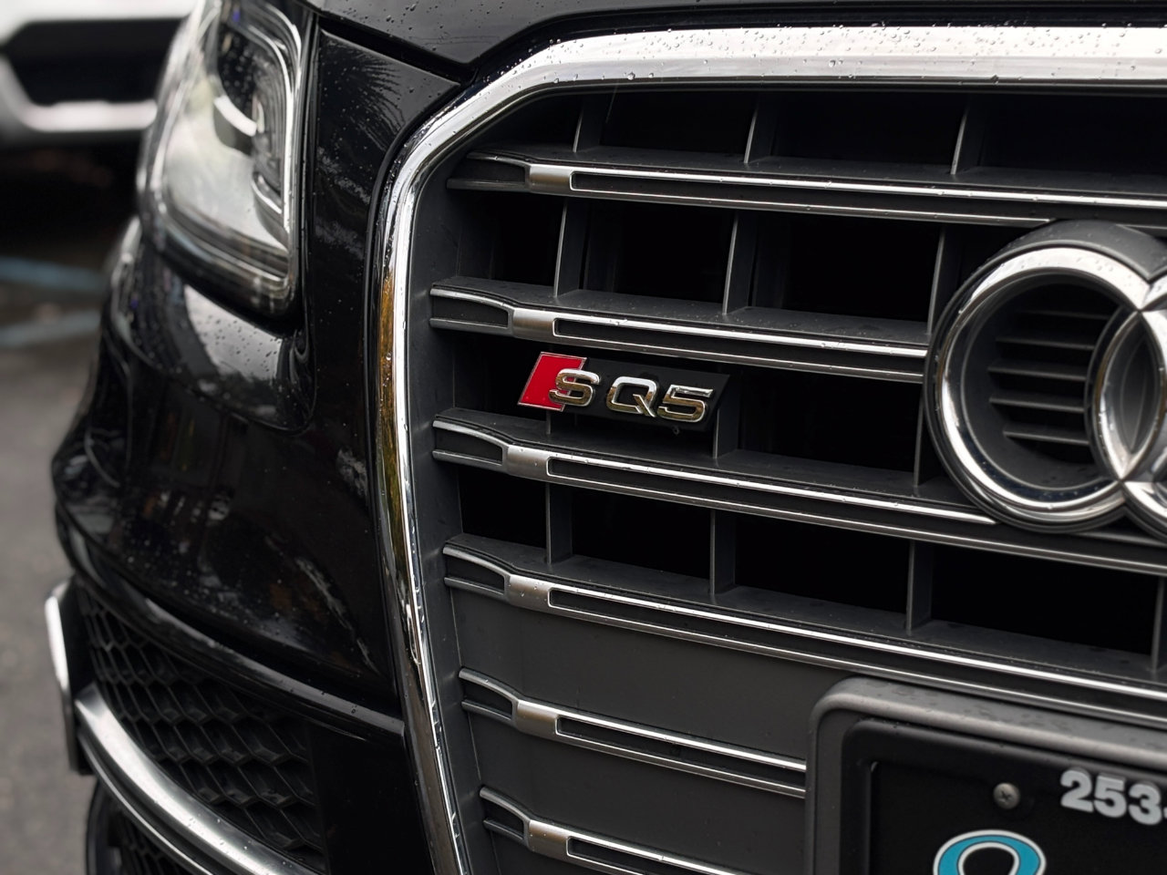 Used 2017 Audi SQ5 Premium Plus image 11