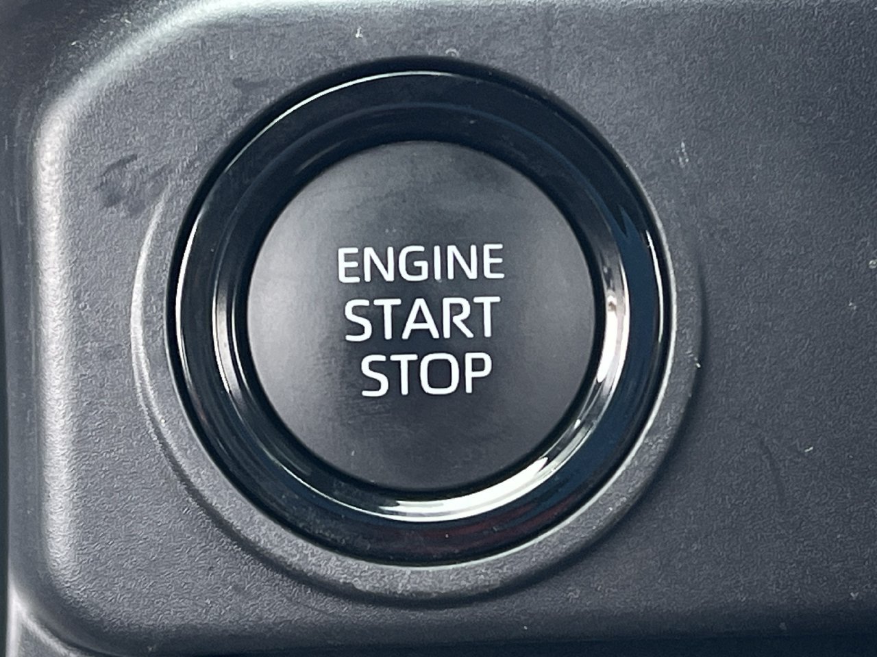 Used 2025 Toyota Tacoma SR5 RWD image 19