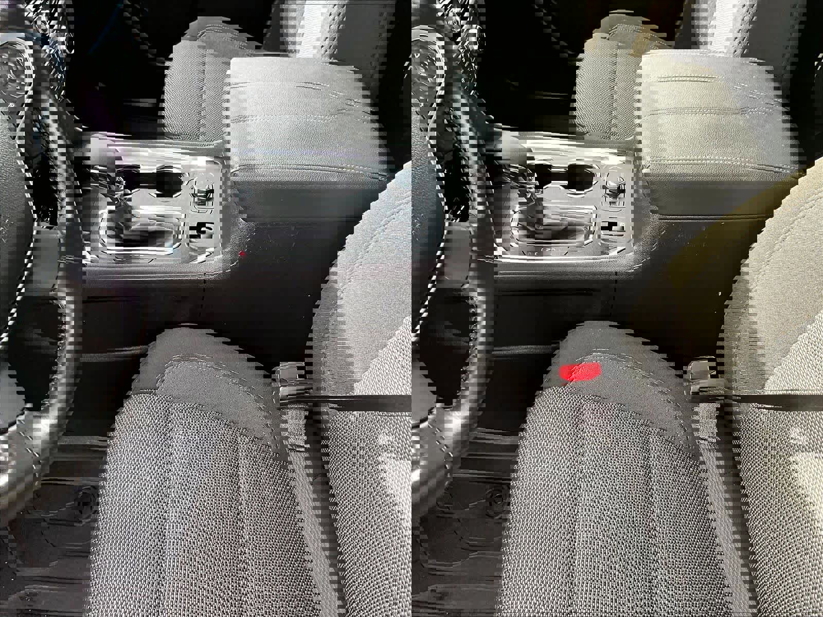 Certified 2022 Chevrolet Traverse LT w/ LPO, Floor Liner Package image 21