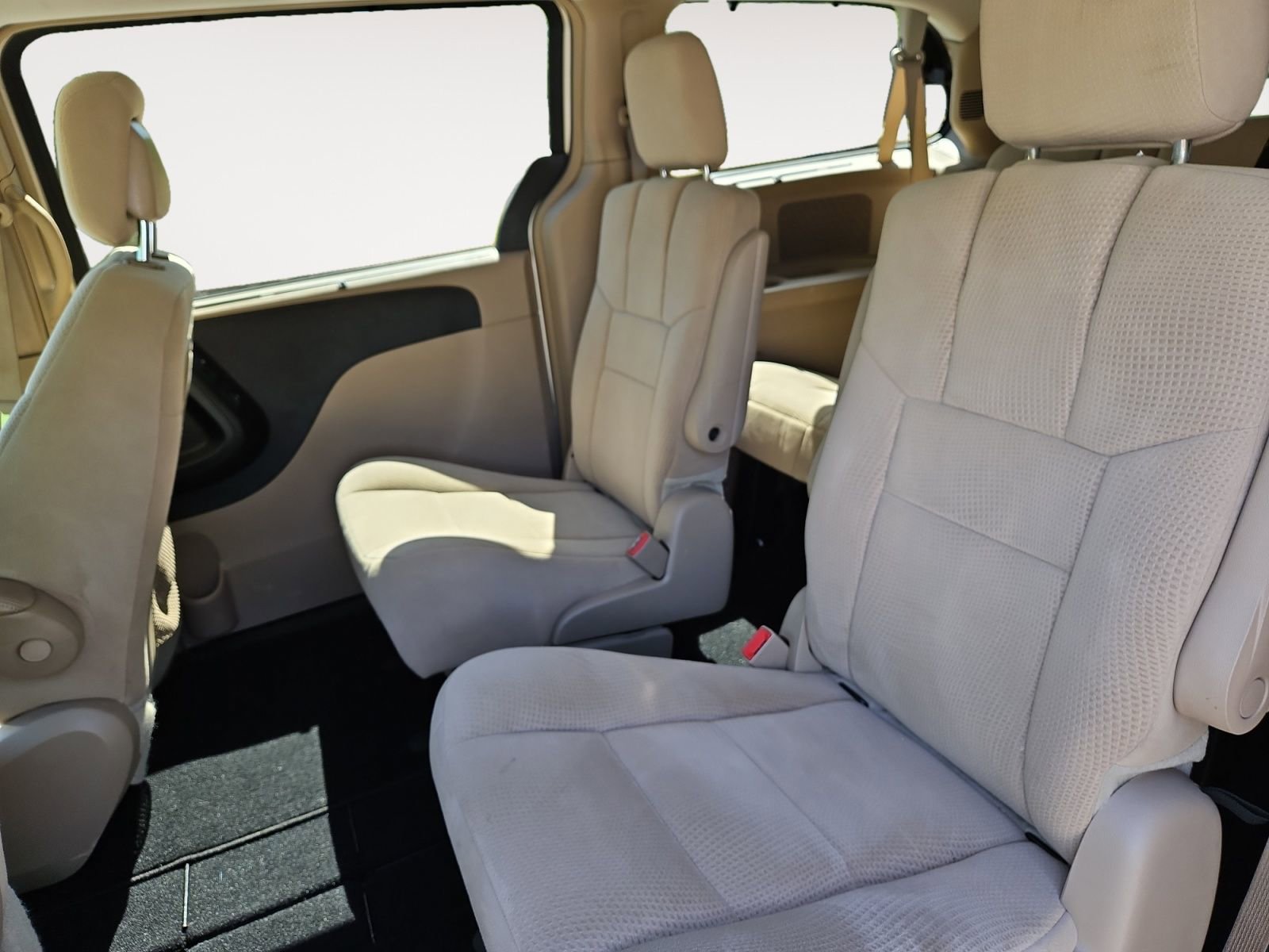 Used 2013 Dodge Grand Caravan Crew w/ Safety Sphere Group FWD image 13