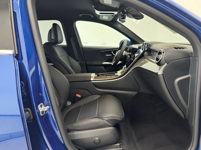 New 2025 Mercedes-Benz GLC 300 image 17