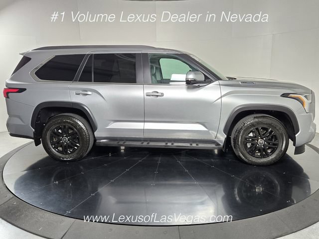 Used 2024 Toyota Sequoia SR5 w/ SR5 Premium Package AWD/4WD image 7