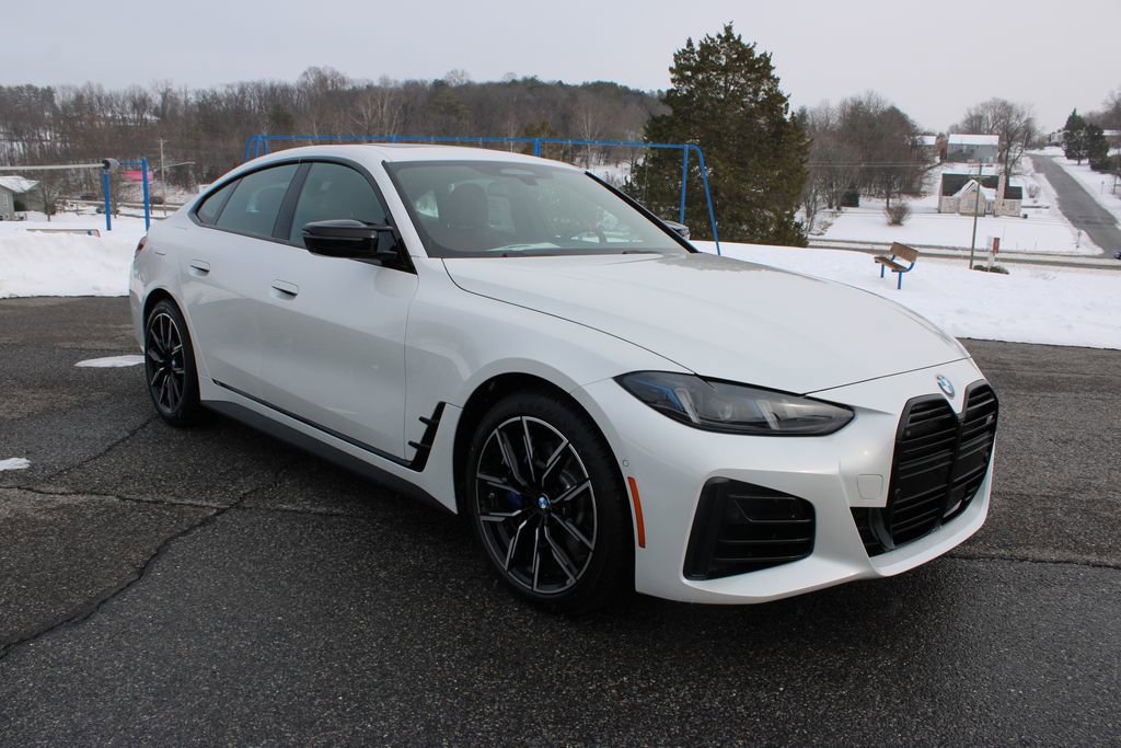 New 2026 BMW 440i xDrive w/ Premium Package image 2