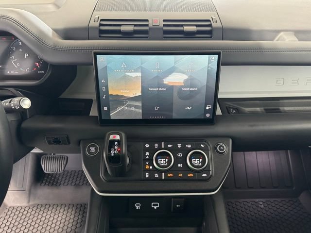 New 2024 Land Rover Defender 110 SE AWD/4WD image 22