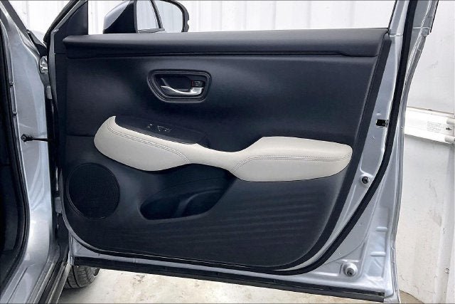 Certified 2027 Honda HR-V LX image 21
