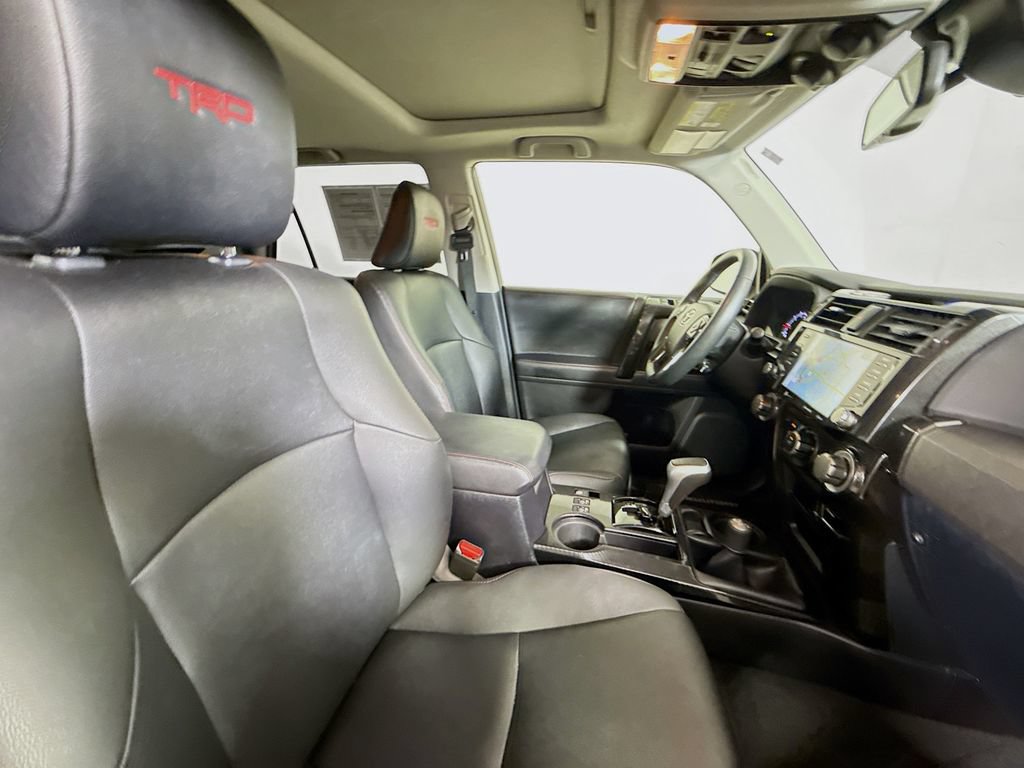 Certified 2020 Toyota 4Runner TRD Off-Road Premium w/ Moonroof Package AWD/4WD image 28
