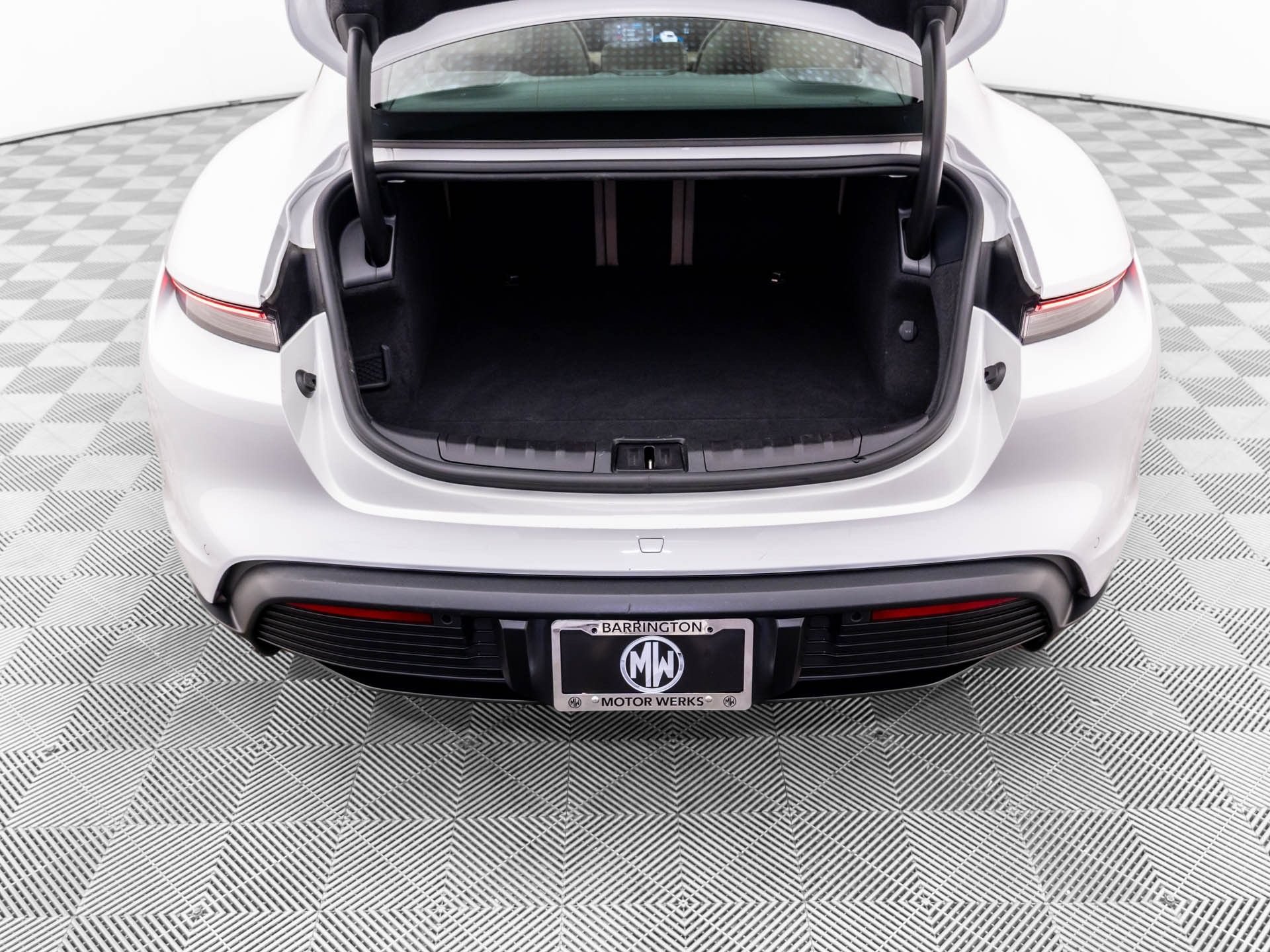 Used 2023 Porsche Taycan RWD image 35