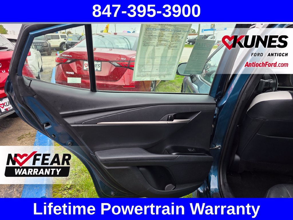 Used 2025 Toyota Camry SE FWD image 30