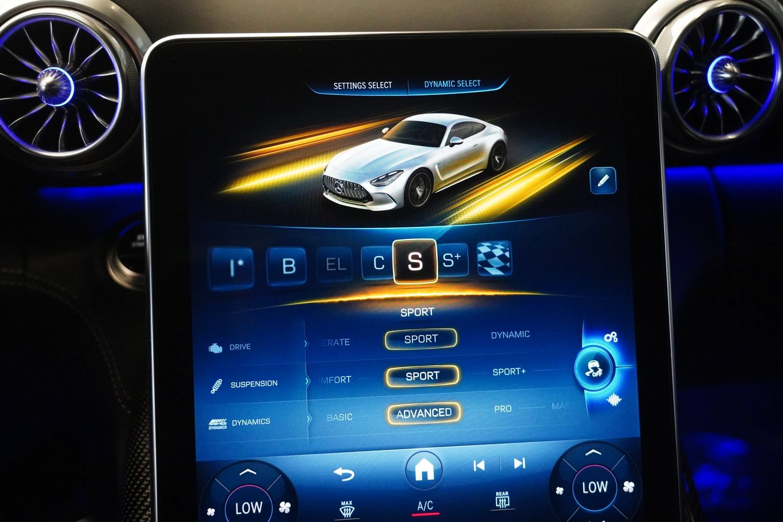 Certified 2025 Mercedes-Benz AMG GT 63 S w/ Driver Assistance Package image 25