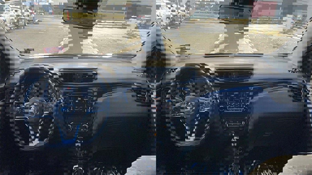 Certified 2019 Nissan Rogue Sport SV image 31