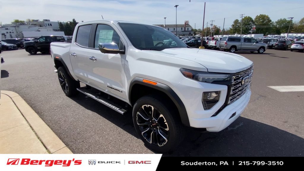 New 2026 GMC Canyon Denali w/ LPO, Black Badging Package AWD/4WD image 2