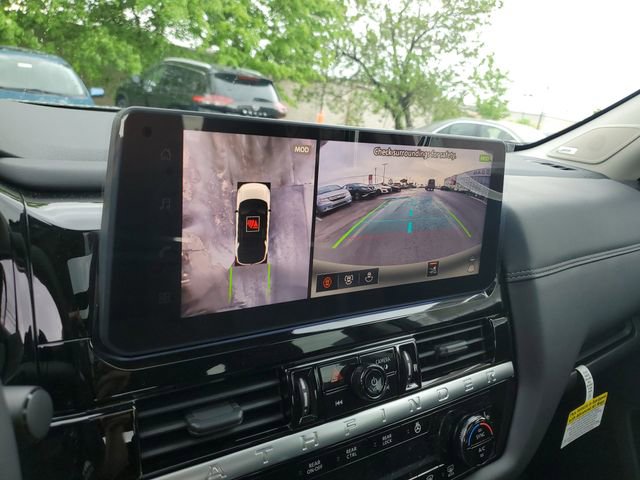 New 2026 Nissan Pathfinder Platinum AWD/4WD image 29