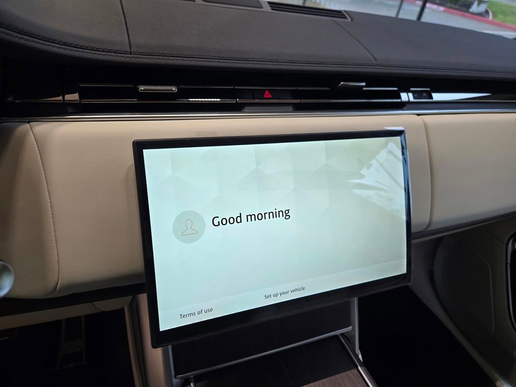 New 2026 Land Rover Range Rover SE image 12