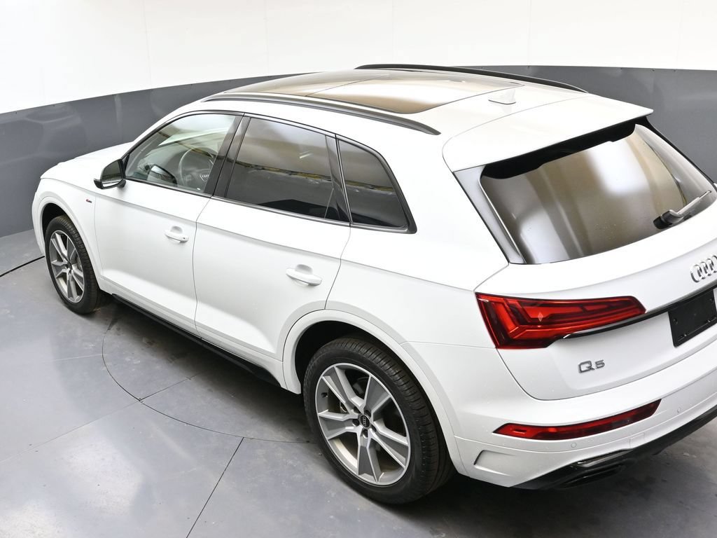 Certified 2025 Audi Q5 2.0T Premium w/ Convenience Plus Package AWD/4WD image 49