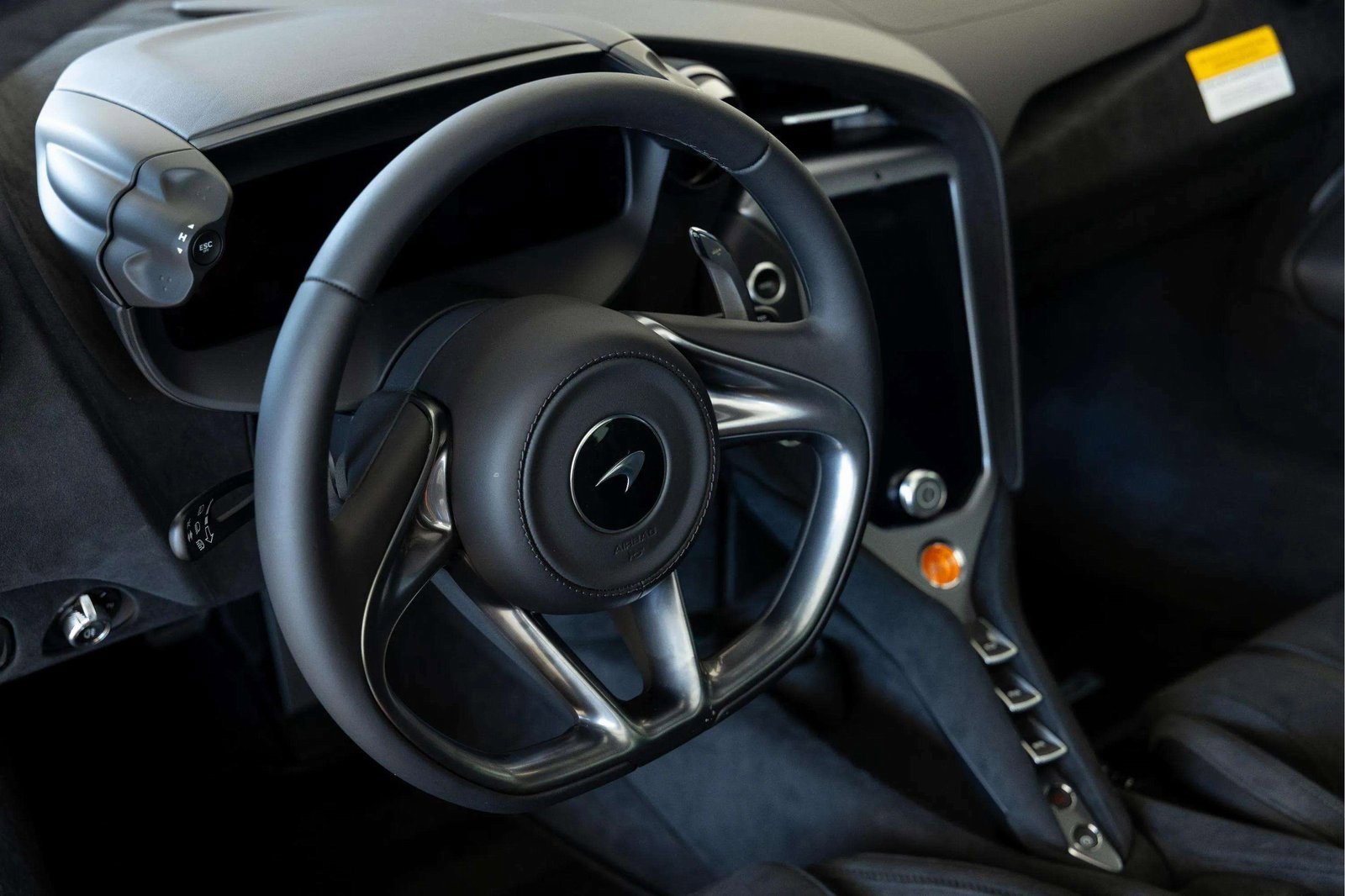 New 2026 McLaren 750S image 24