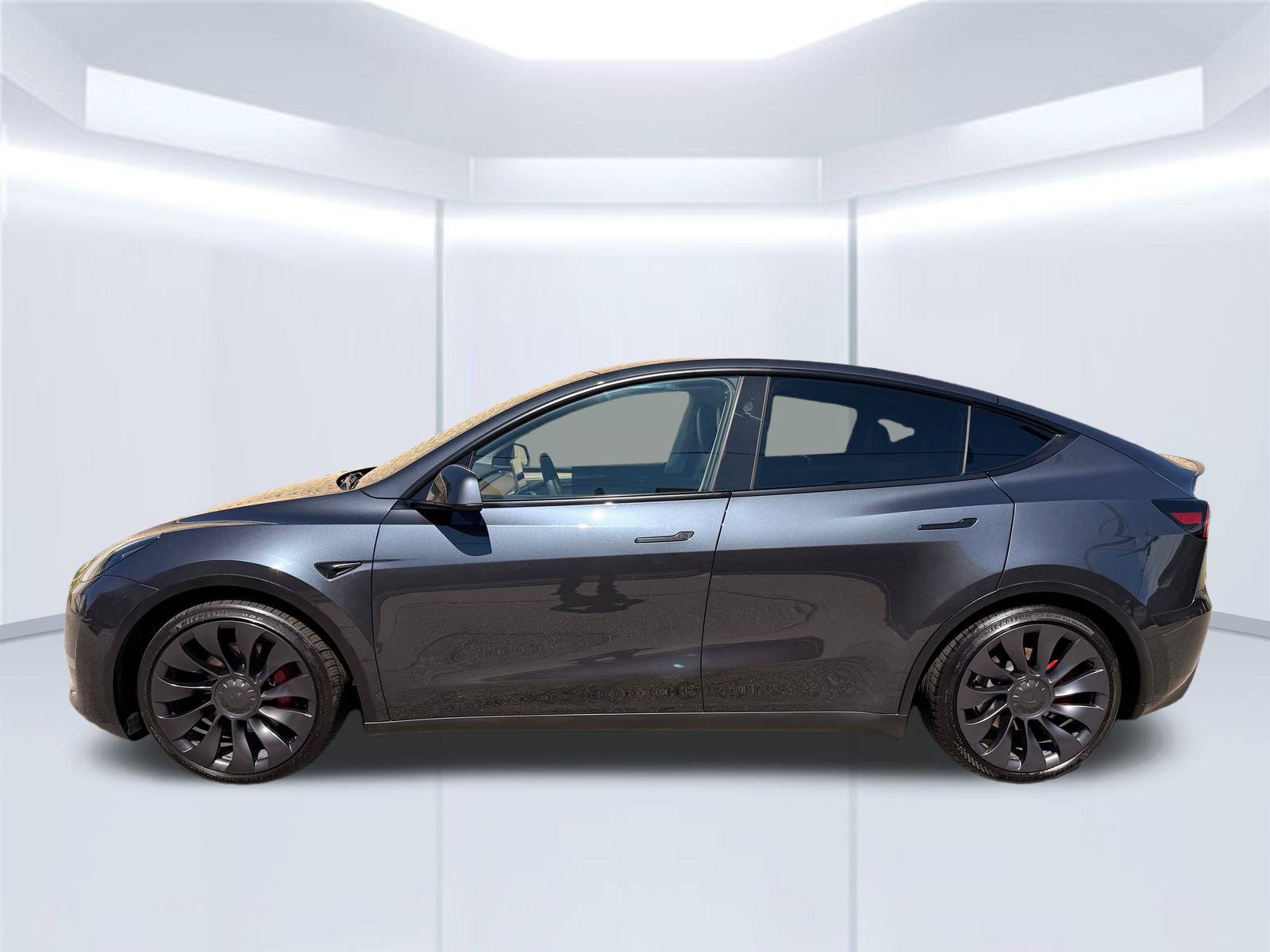 Used 2024 Tesla Model Y Performance AWD/4WD image 11