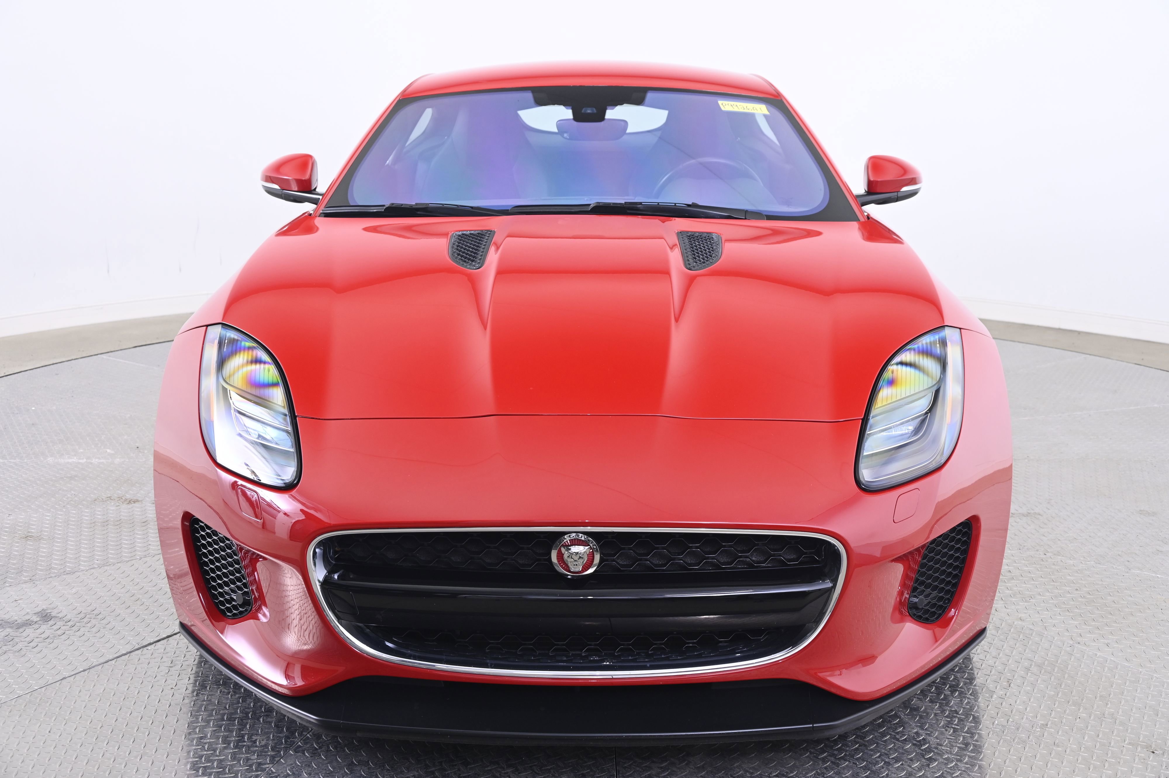 Used 2018 Jaguar F-TYPE Coupe image 10