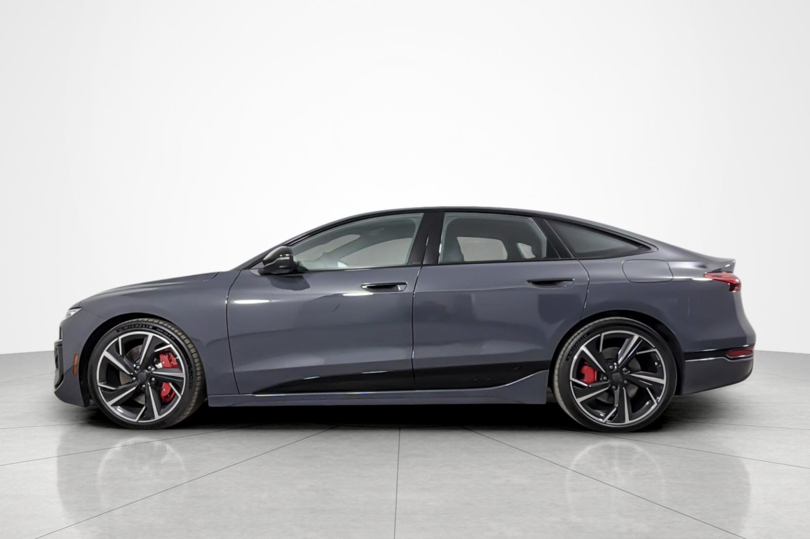 New 2027 Audi S6 e-tron Premium Plus AWD/4WD image 3