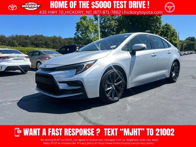 Used 2025 Toyota Corolla SE FWD image 1