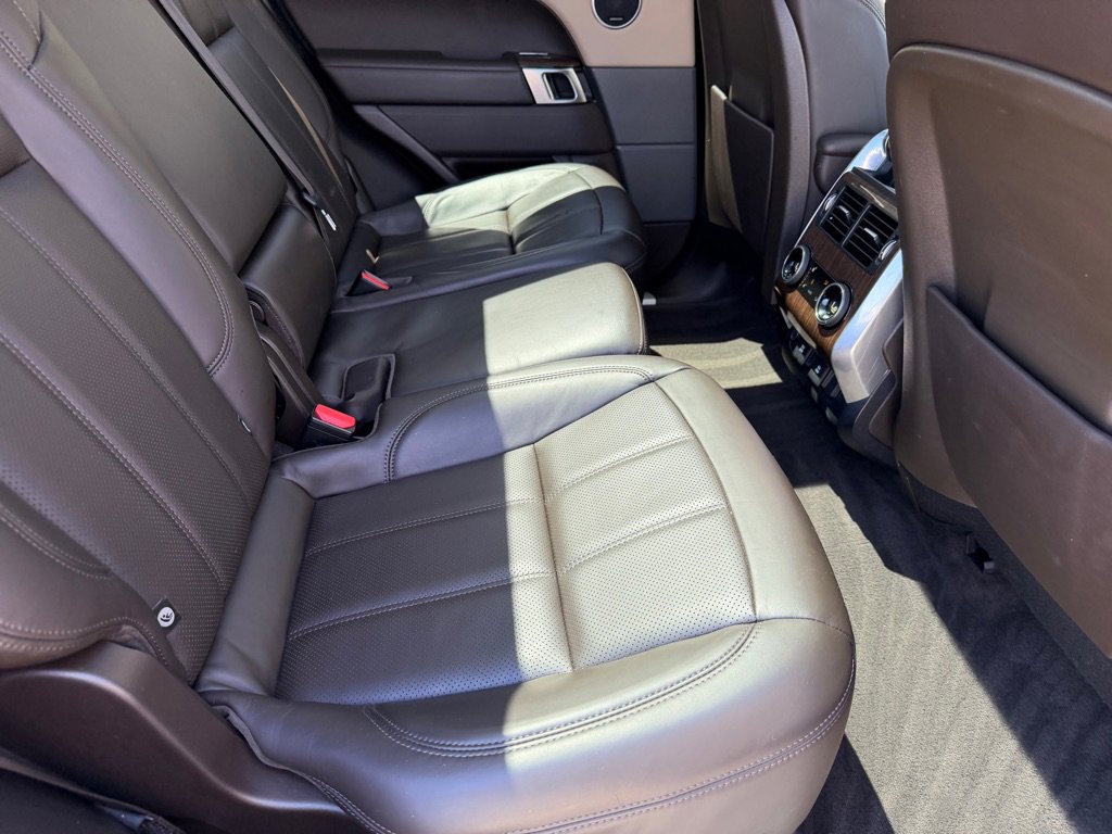 Used 2019 Land Rover Range Rover Sport HSE AWD/4WD image 23