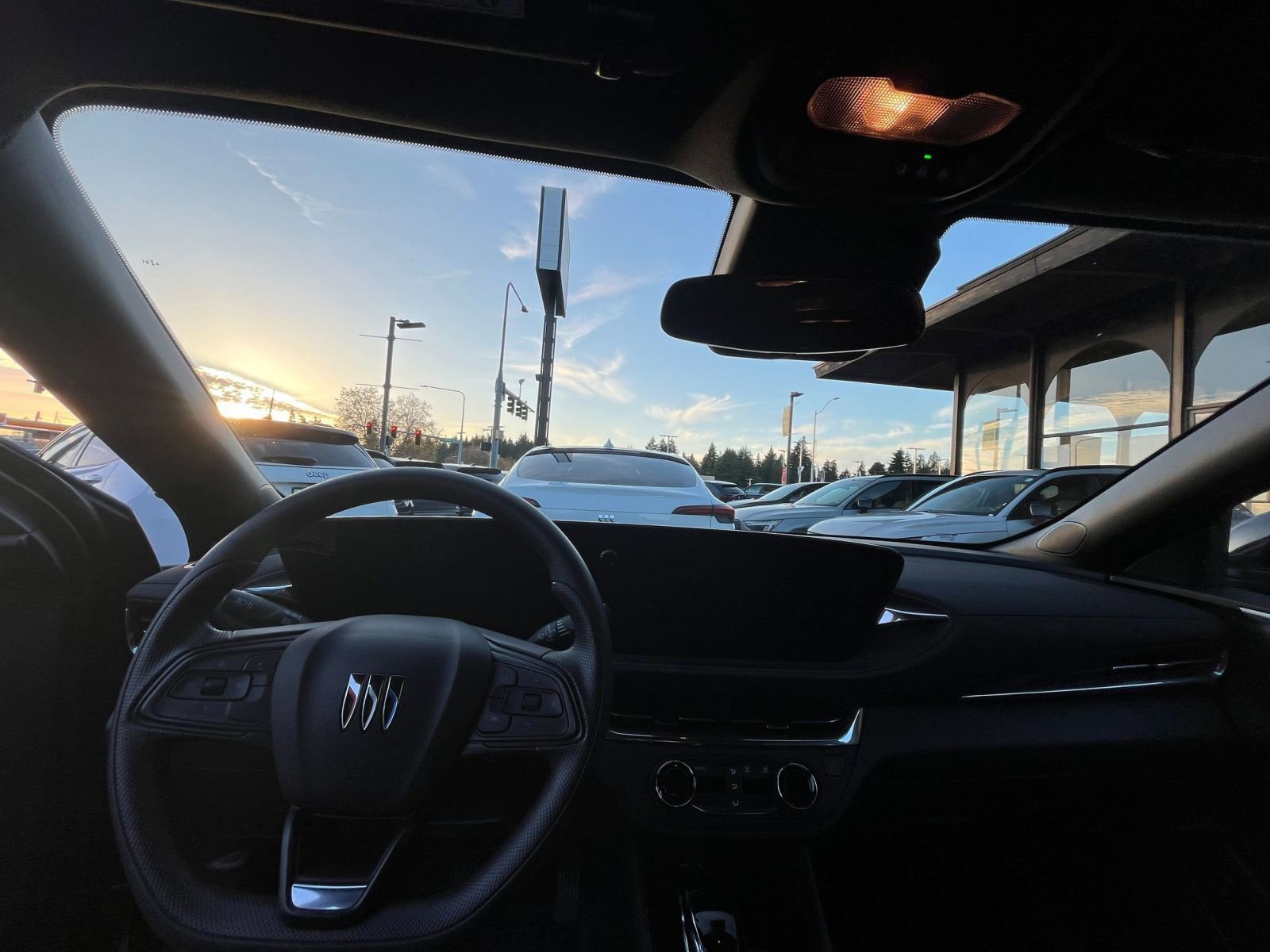 Used 2025 Buick Envista Preferred image 33