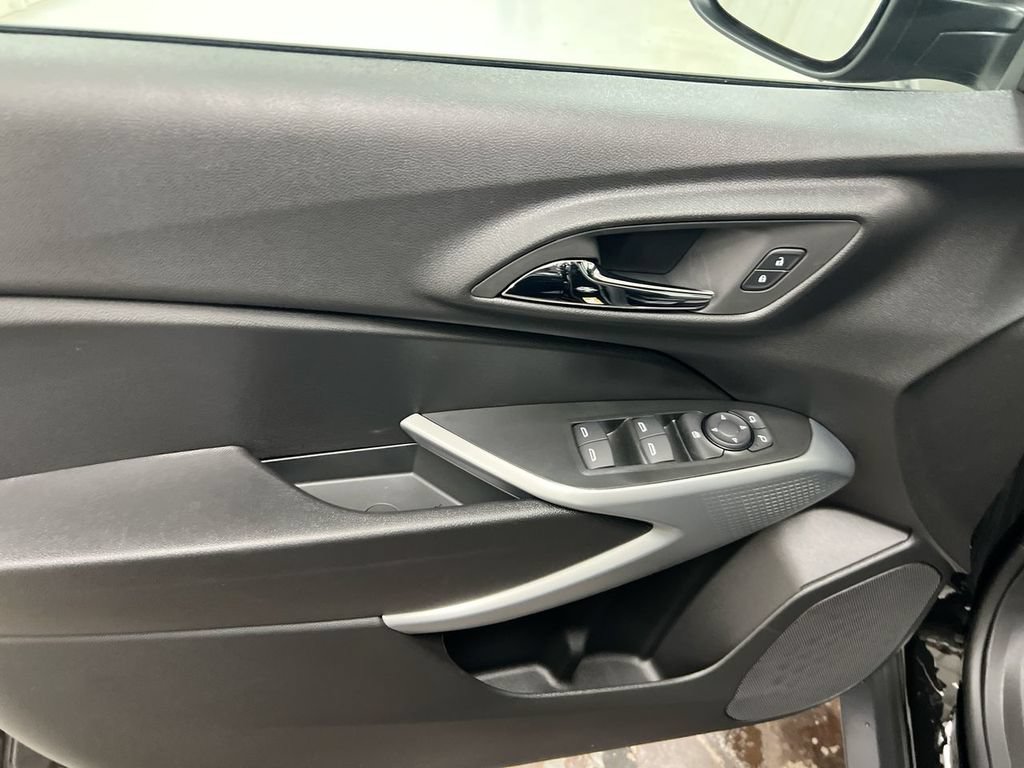 New 2026 Chevrolet Trax RS w/ Driver Confidence Package FWD image 20