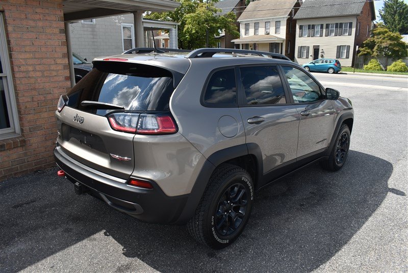 Used 2021 Jeep Cherokee Trailhawk w/ Trailer Tow Group AWD/4WD image 4