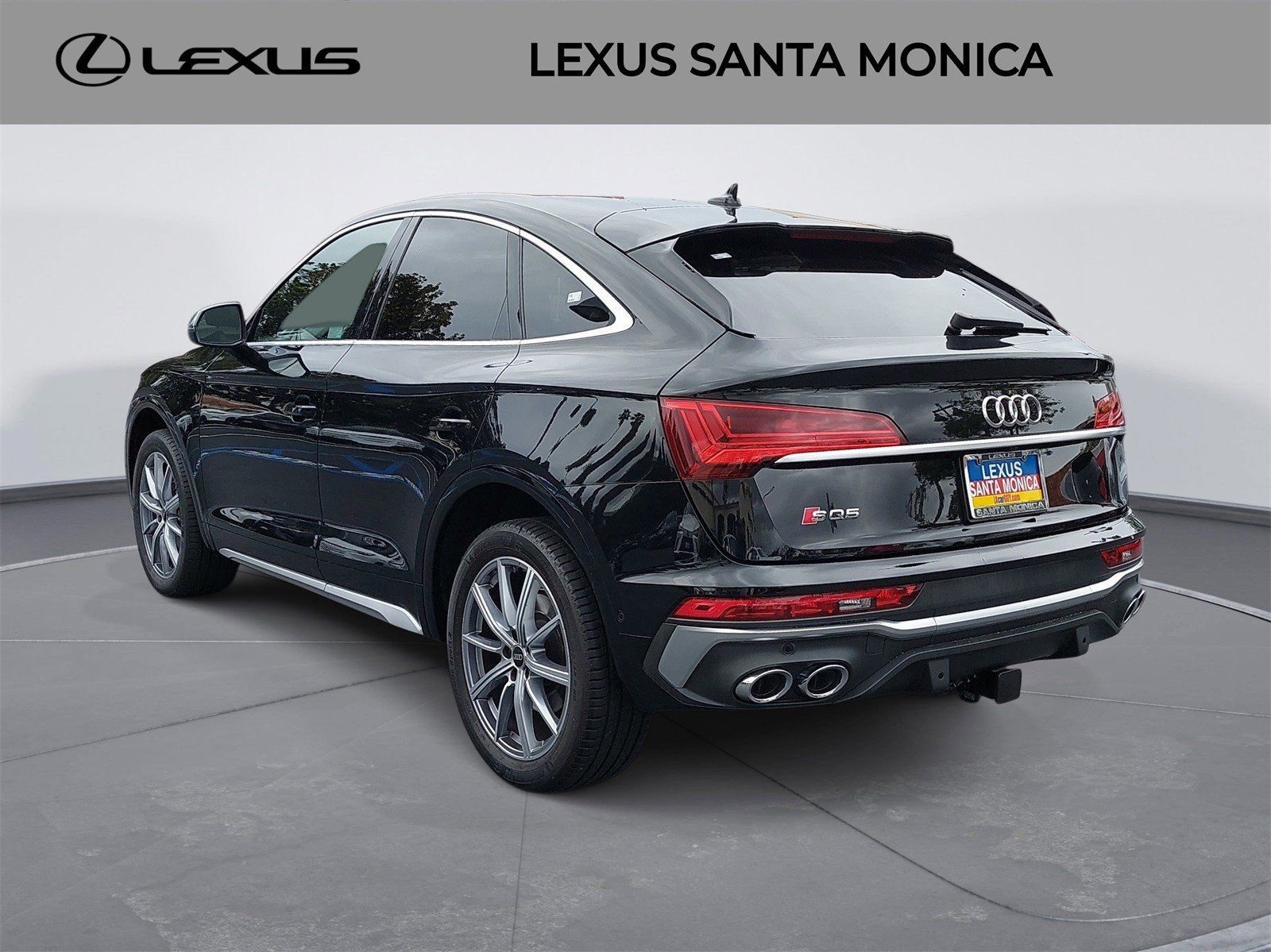 Used 2023 Audi SQ5 Prestige w/ Prestige Package image 8