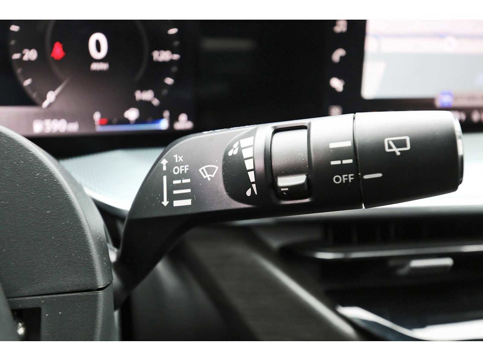 Used 2025 Nissan Murano SL image 18