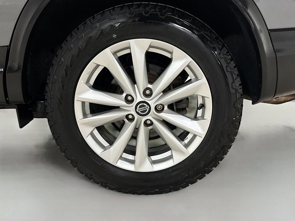 Used 2019 Nissan Rogue Sport SV image 35