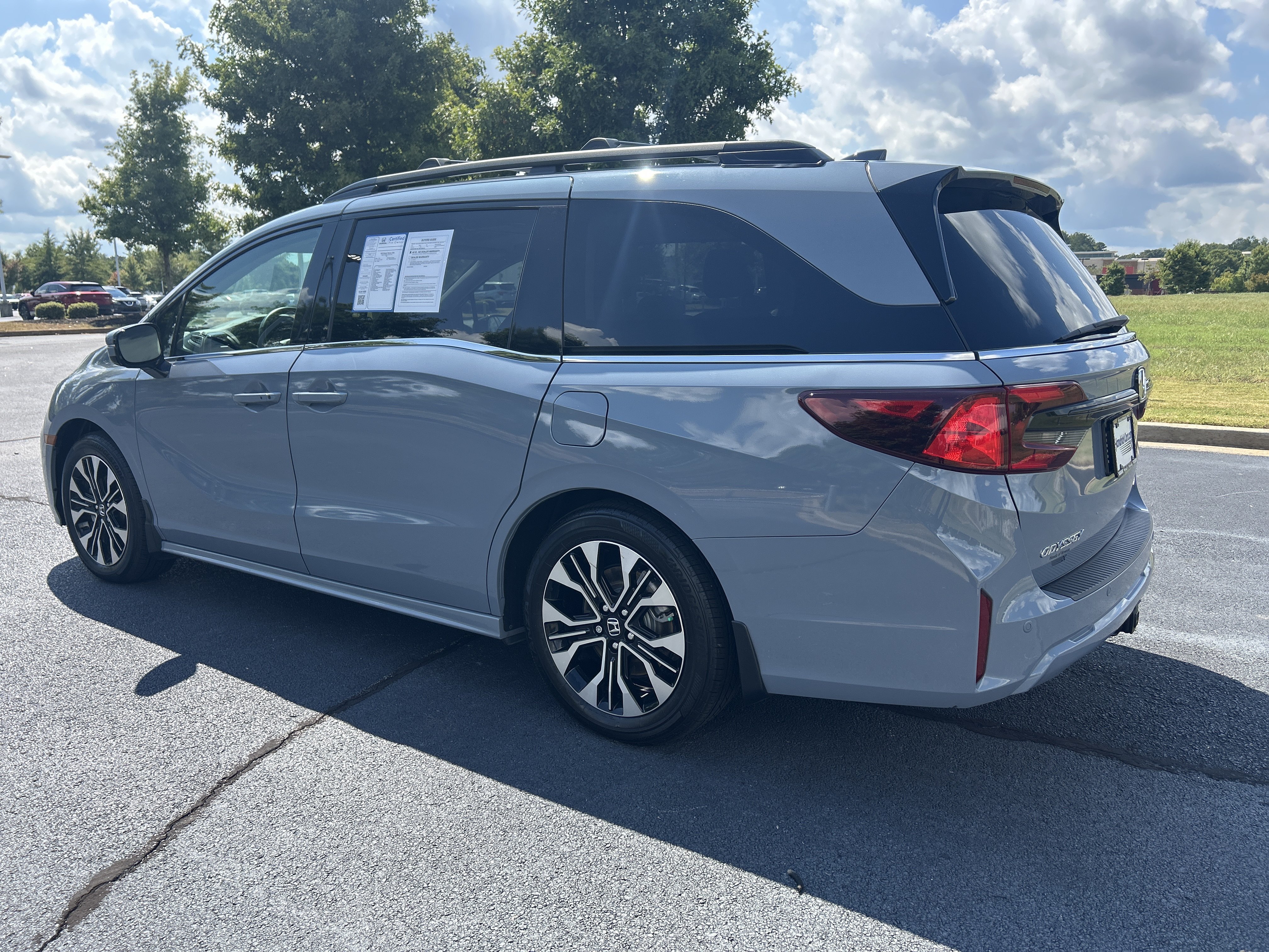 Certified 2025 Honda Odyssey Elite image 7