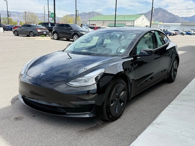 Used 2021 Tesla Model 3 Standard Range Plus RWD image 3