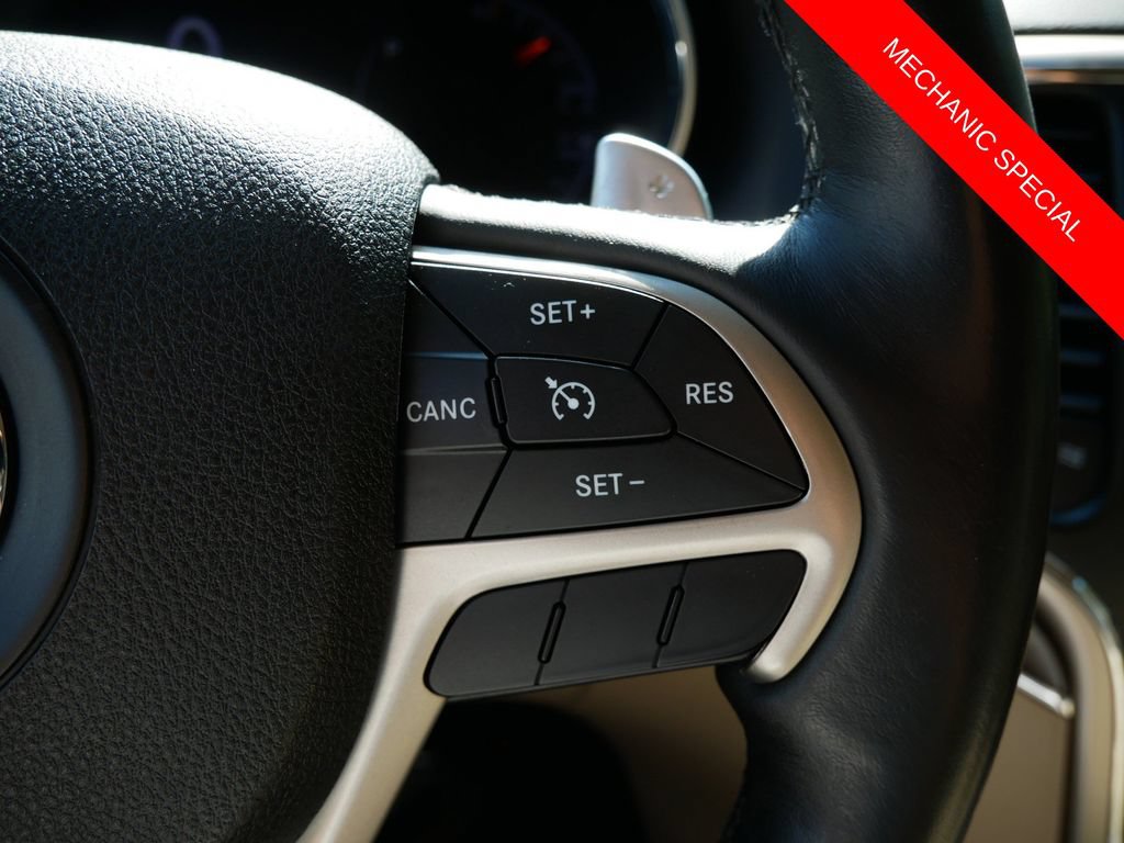 Used 2015 Jeep Grand Cherokee Limited w/ Trailer Tow Group IV AWD/4WD image 19