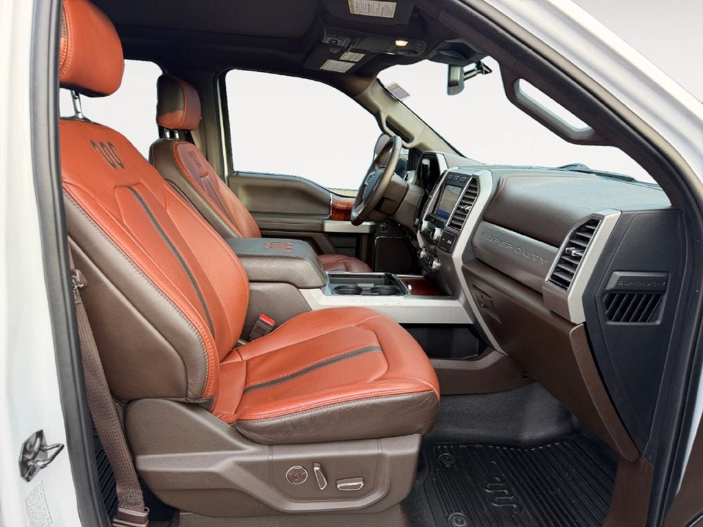 Used 2020 Ford F350 King Ranch w/ King Ranch Ultimate Package AWD/4WD image 24