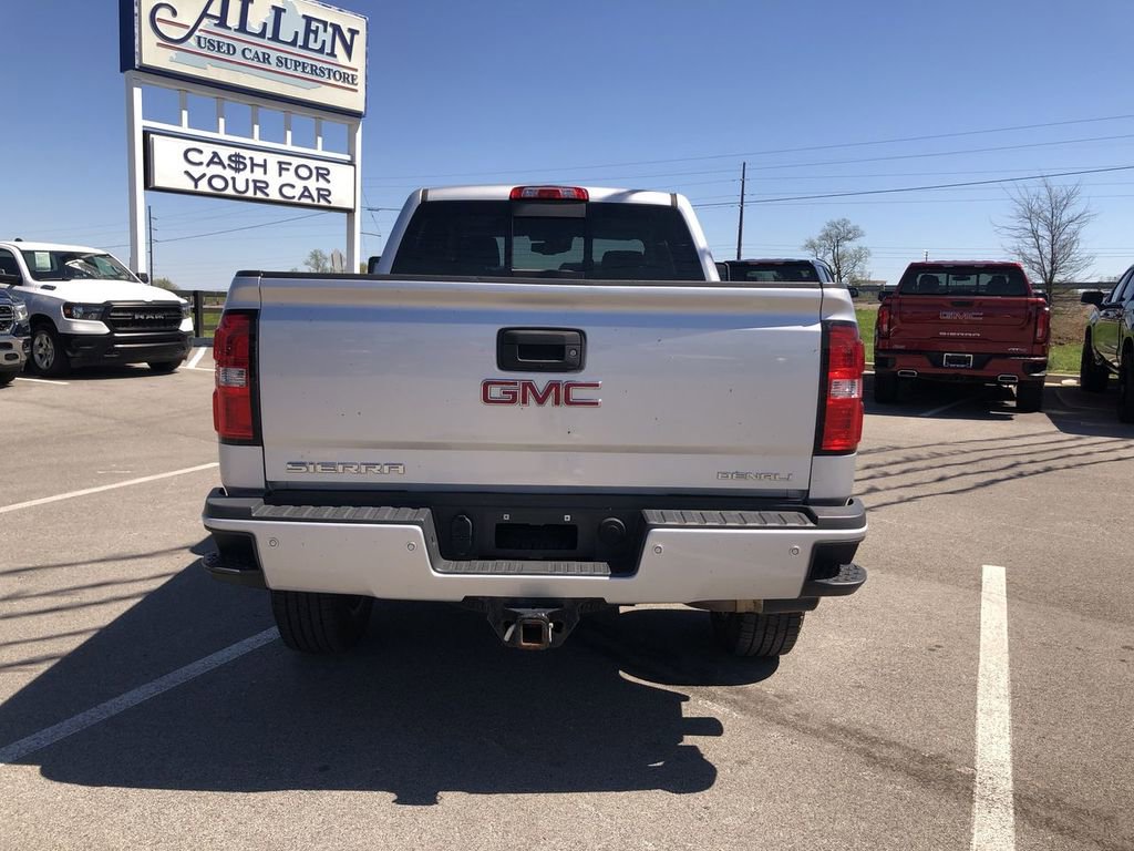 Used 2018 GMC Sierra 2500 Denali w/ Duramax Plus Package AWD/4WD image 18