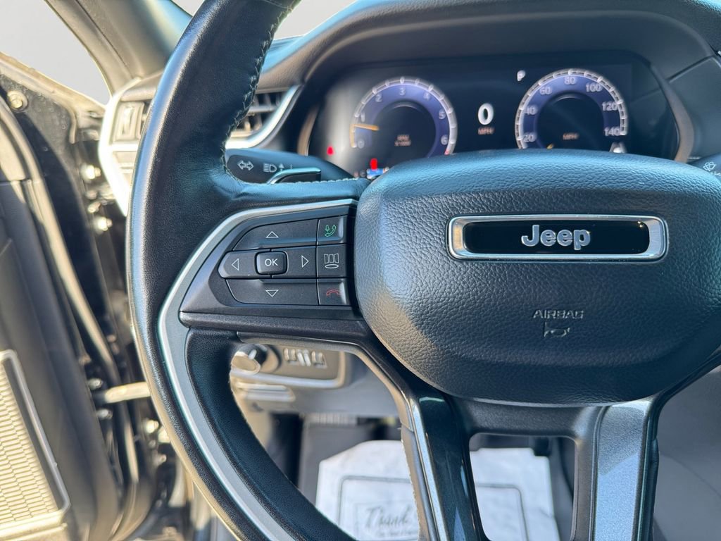 Used 2022 Jeep Grand Cherokee L Laredo AWD/4WD image 21