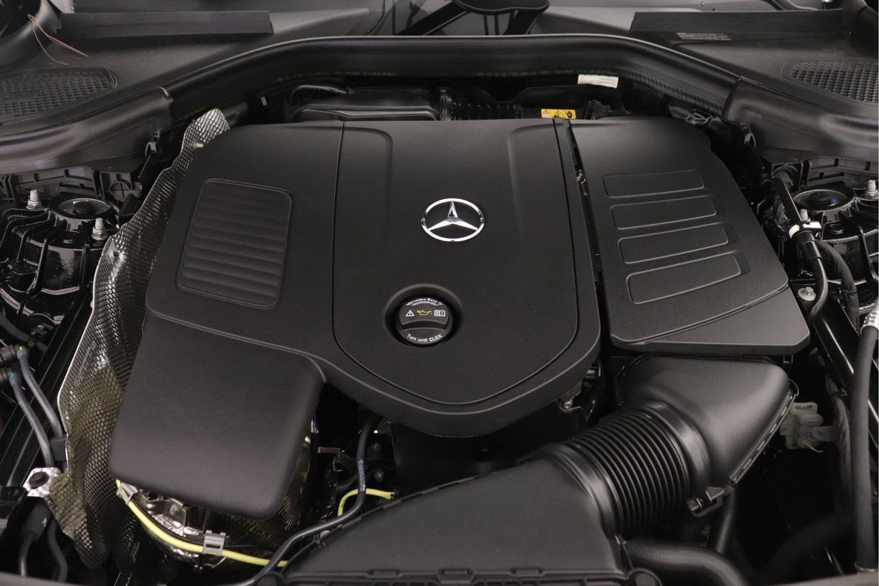 New 2026 Mercedes-Benz GLC 300 image 9