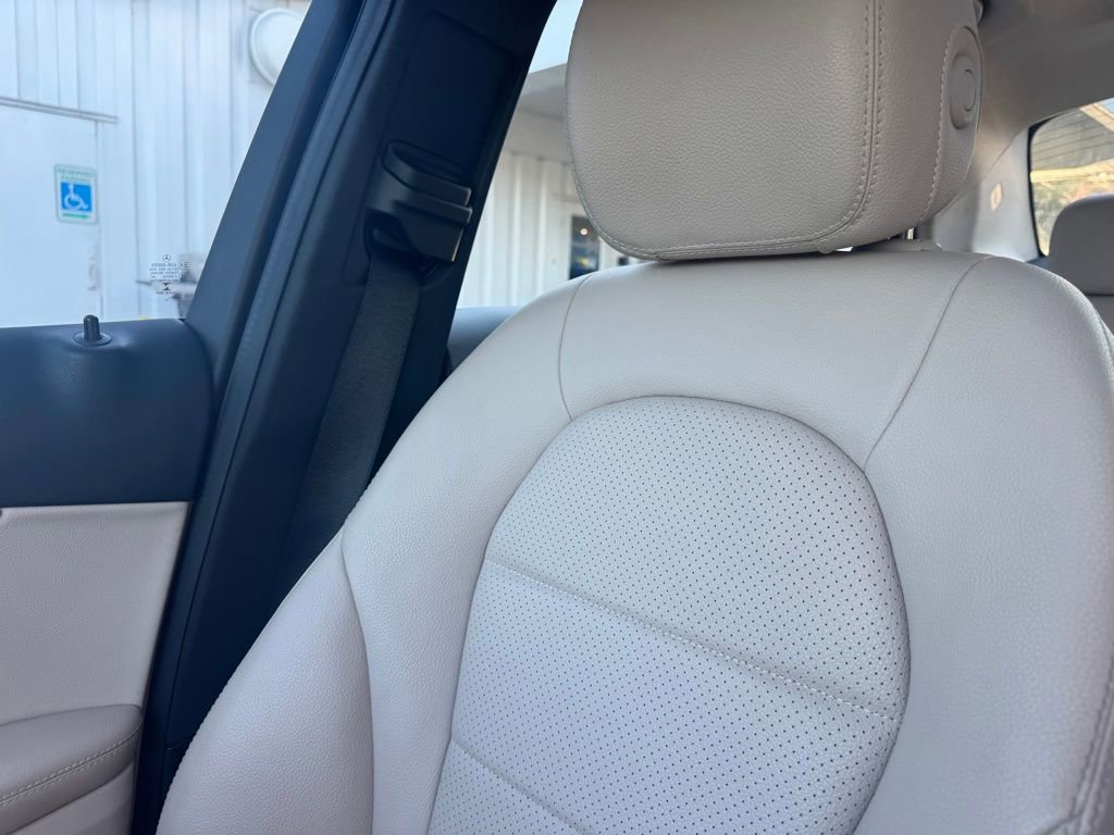 Used 2021 Mercedes-Benz C 300 4MATIC Sedan w/ Premium Package image 20