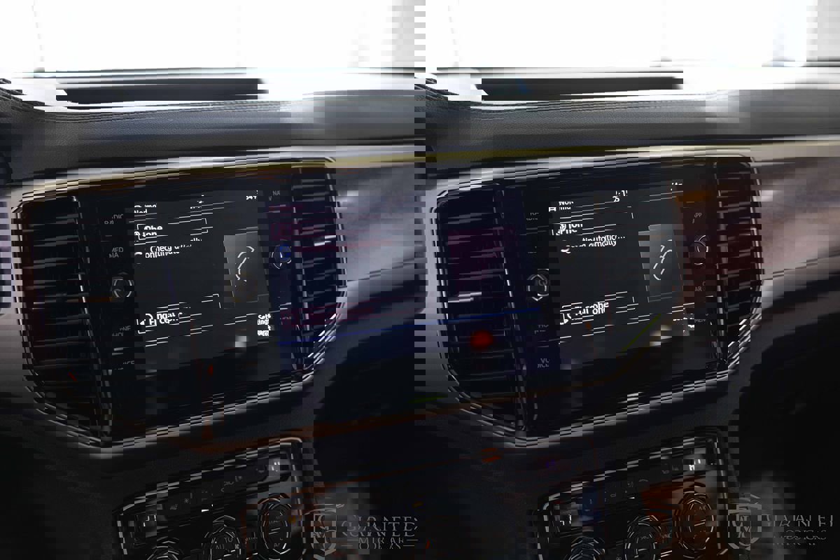 Used 2018 Volkswagen Atlas SEL Premium image 30