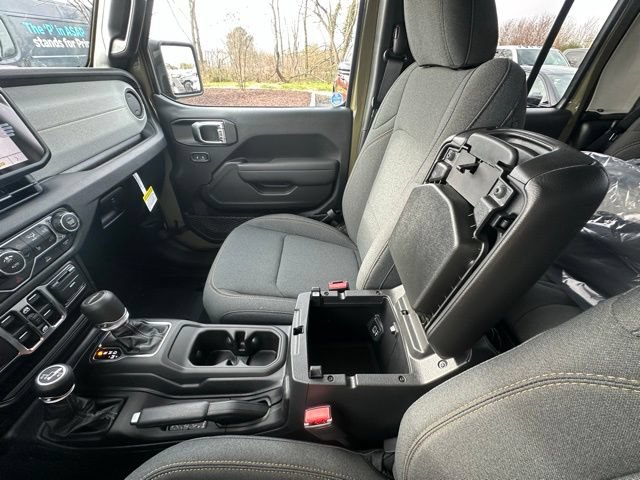 New 2026 Jeep Gladiator Sport AWD/4WD image 23