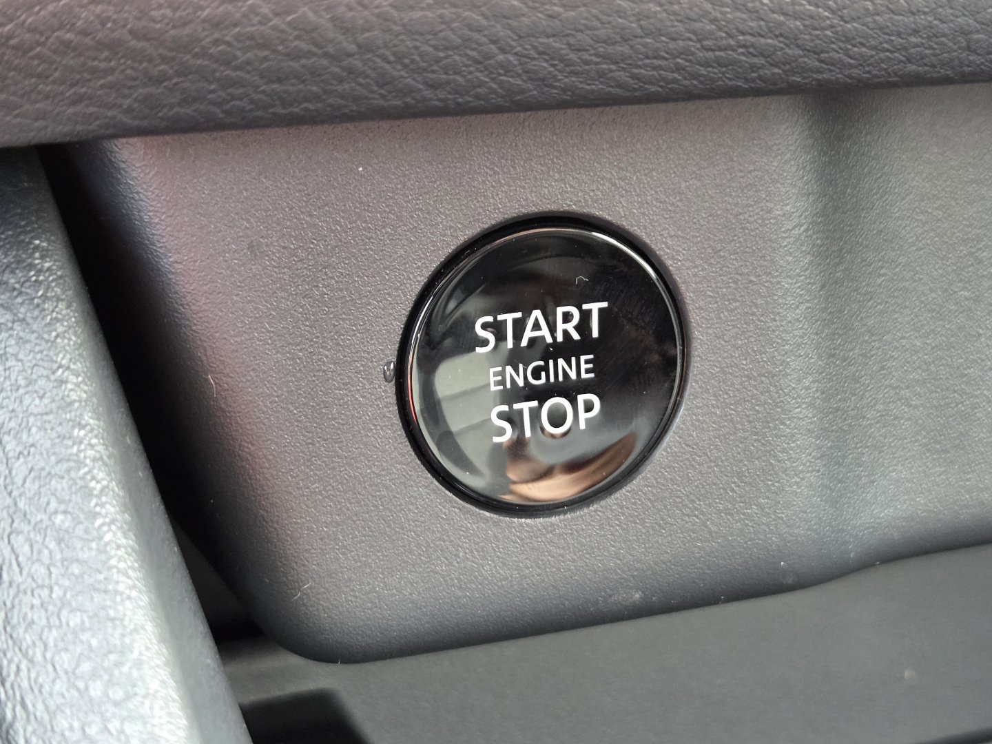 New 2027 Nissan Rogue SV AWD/4WD image 32
