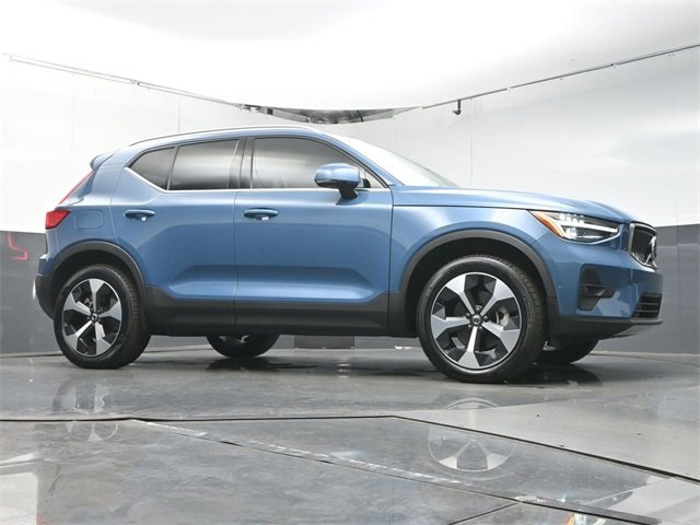 Used 2024 Volvo XC40 B5 Plus w/ Protection Package Premier image 33