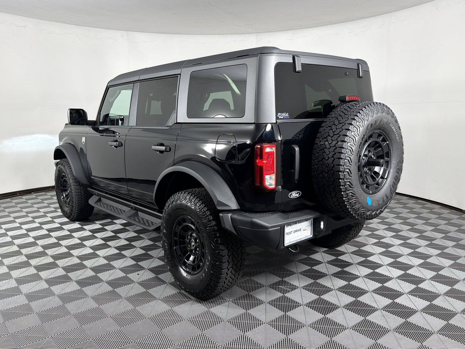 New 2026 Ford Bronco Big Bend w/ Black Diamond Package AWD/4WD image 5
