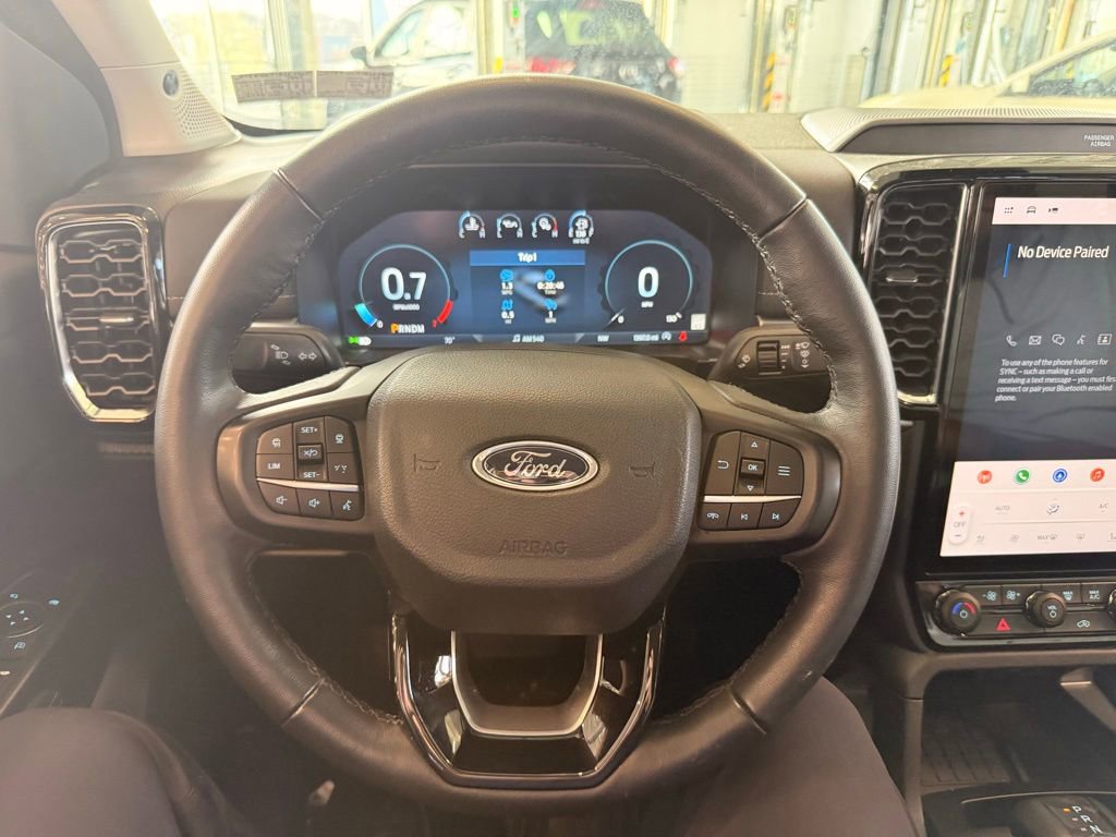 Used 2024 Ford Ranger Lariat w/ FX4 Off-Road Package AWD/4WD image 12