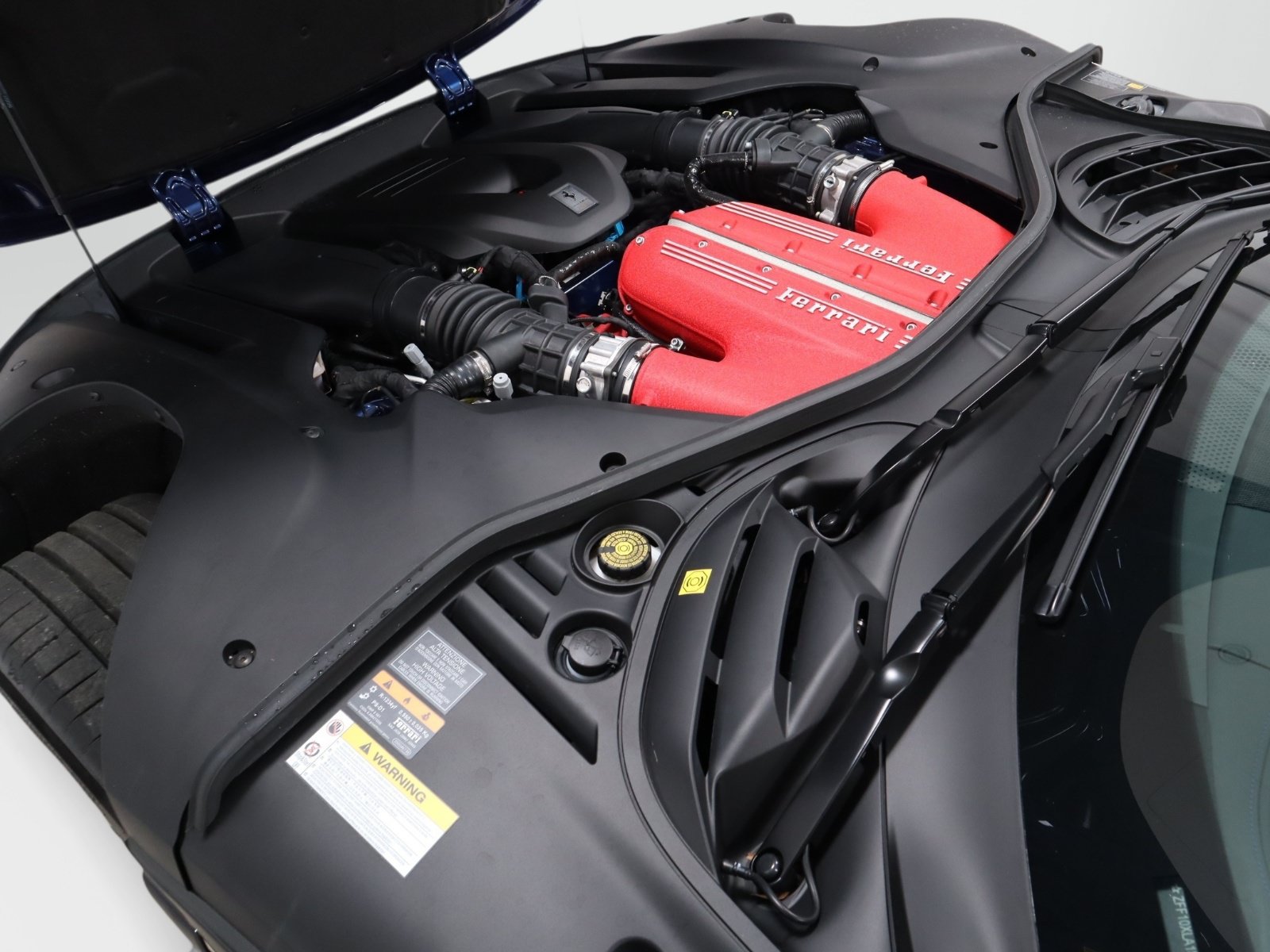 Used 2025 Ferrari 12Cilindri RWD image 12